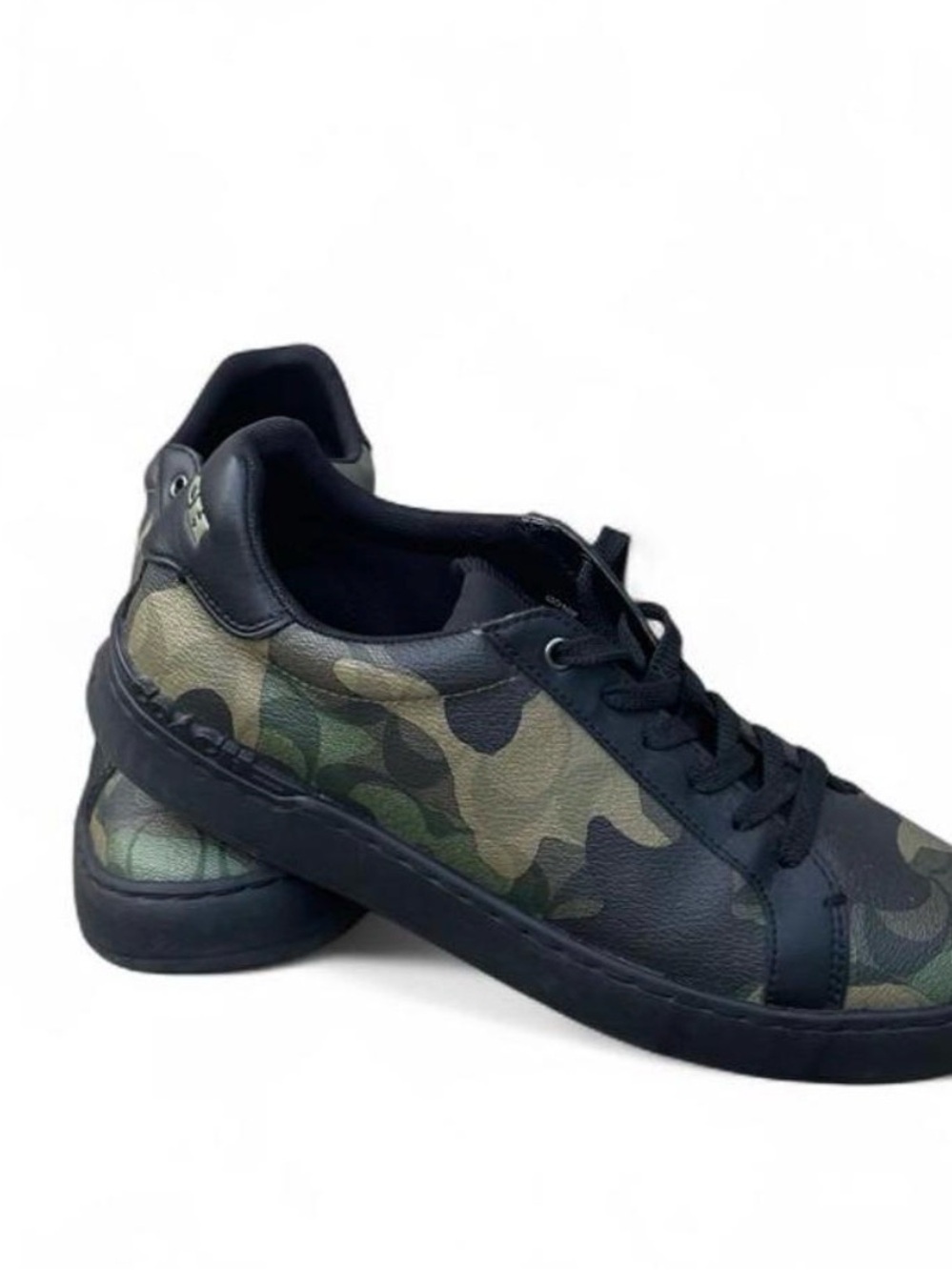 Men's Camouflage Low-Top Sneakers - Black & Green